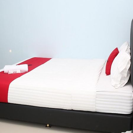 Reddoorz Syariah Near Suncity Mall Madiun Kültér fotó