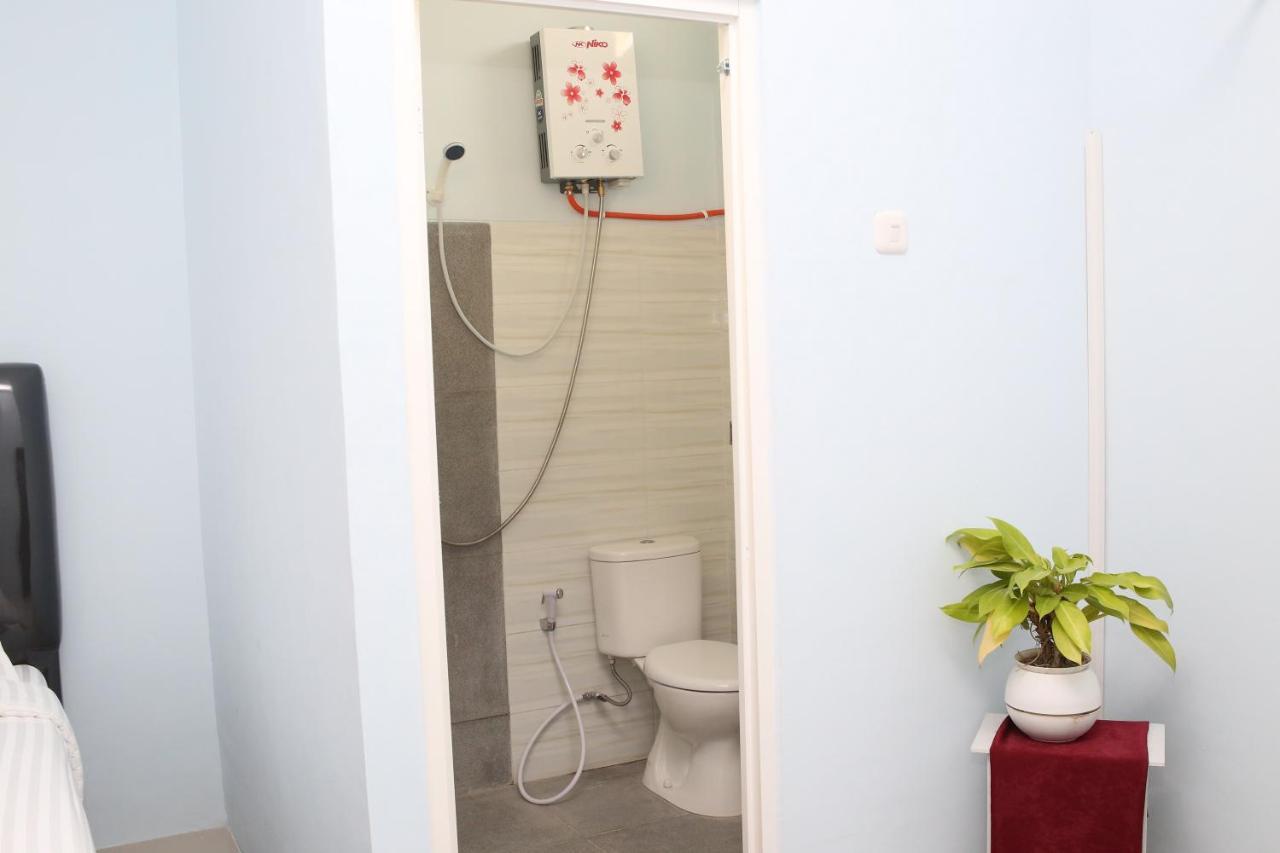 Reddoorz Syariah Near Suncity Mall Madiun Kültér fotó