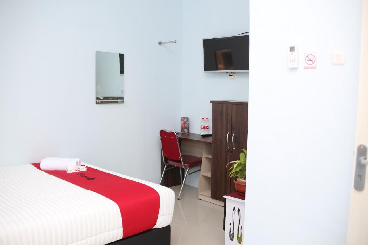 Reddoorz Syariah Near Suncity Mall Madiun Kültér fotó